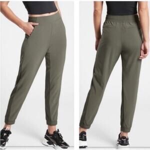 Athleta Women's Size 4 Brooklyn Jogger Pant in Moutain Olive Athleisure